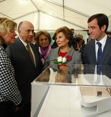 2010 – Lançamento da 1ª pedra da Casa Ronald McDonald do Porto